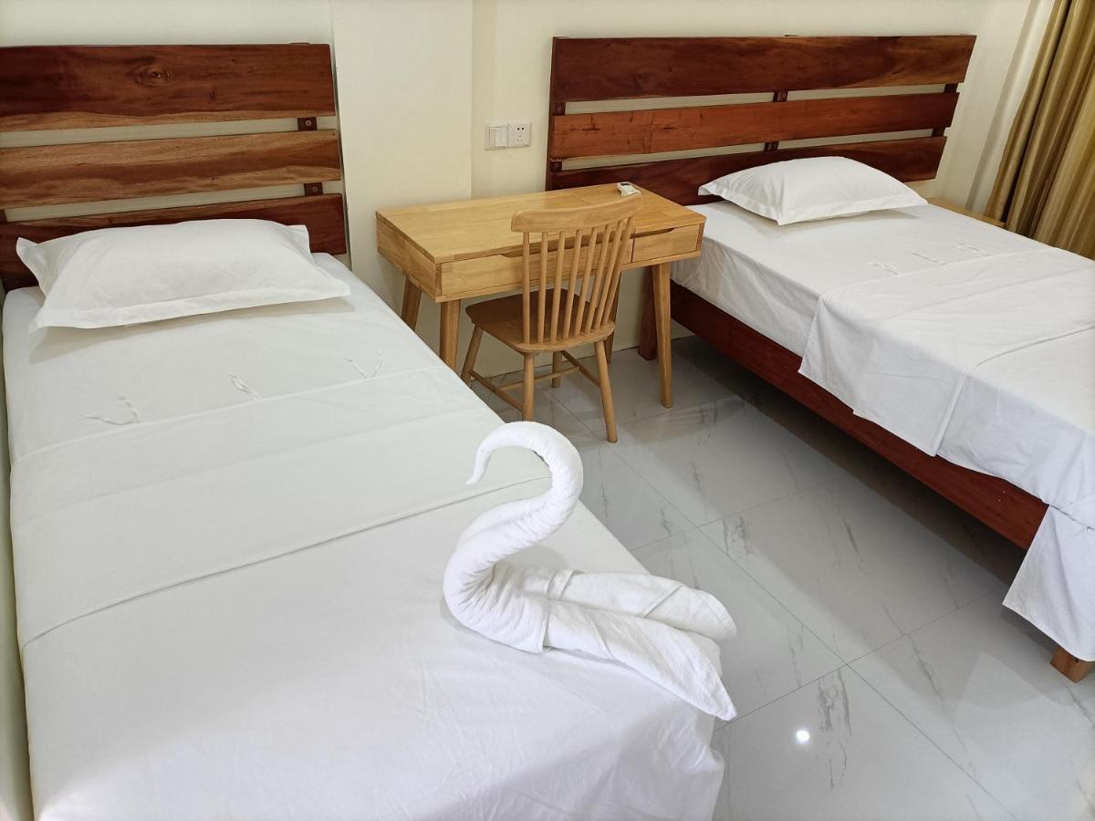 Speed 8 Inn Moalboal Dış mekan fotoğraf
